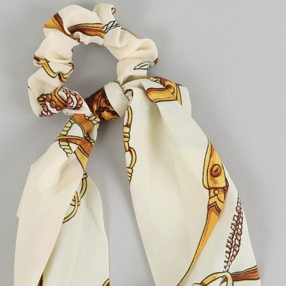 New! Ivory and Gold Chain Print Hair Scarf - Picture 4 of 5